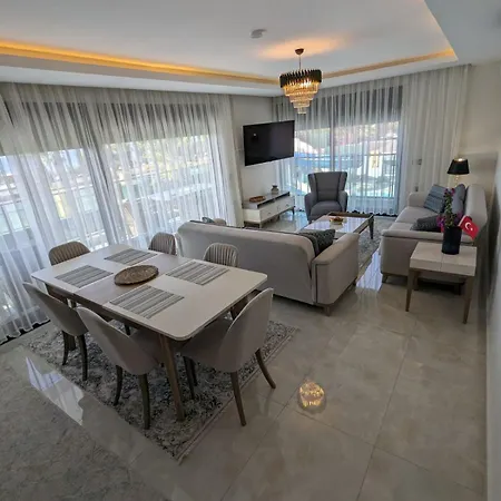 Luxurious With Sea View And Center Appartement *