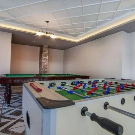 Luxurious With Sea View And Center