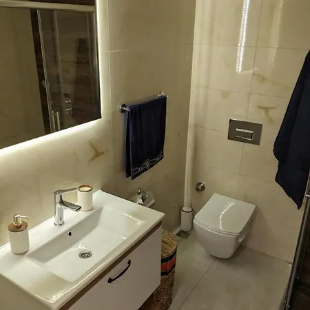 Luxurious With Sea View And Center Alanya