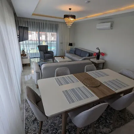 Appartement Luxurious With Sea View And Center Alanya