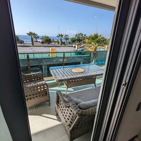 Luxurious With Sea View And Center Appartement *